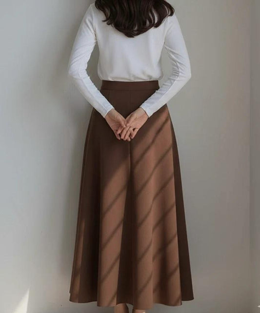 Linear Umber Skirt